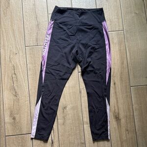 Peloton Women Leggings in Black and Purple 🔥